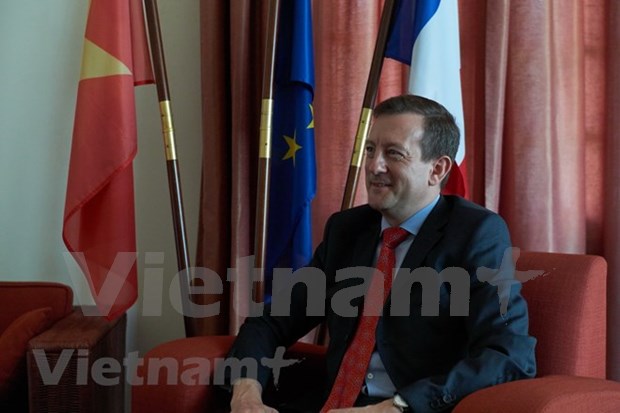 Embajador de Vietnam destaca buenas relaciones entre su pais y Francia hinh anh 1