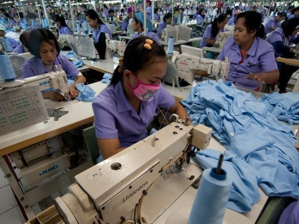 Crecen 15 por ciento exportaciones de confecciones textiles de Vietnam hinh anh 1