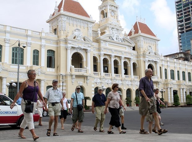 Ciudad Ho Chi Minh en busca de un mayor desarrollo del turismo local hinh anh 1