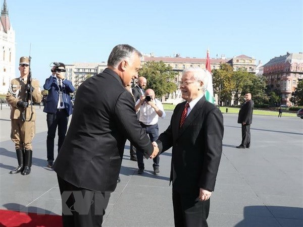 Hungria aspira reforzar nexos con Vietnam, afirma premier hinh anh 1