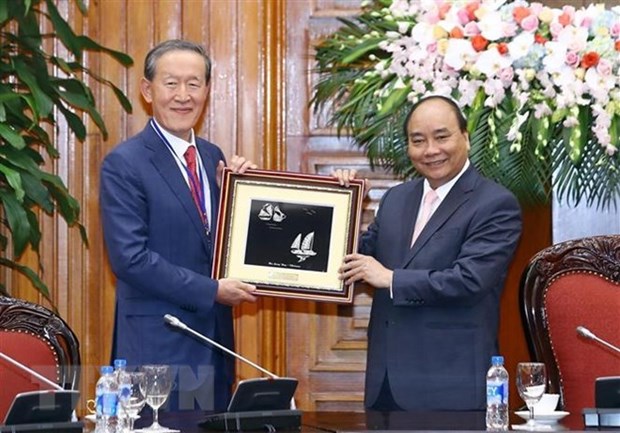 Vietnam da la bienvenida a empresas surcoreanas, afirma premier hinh anh 1