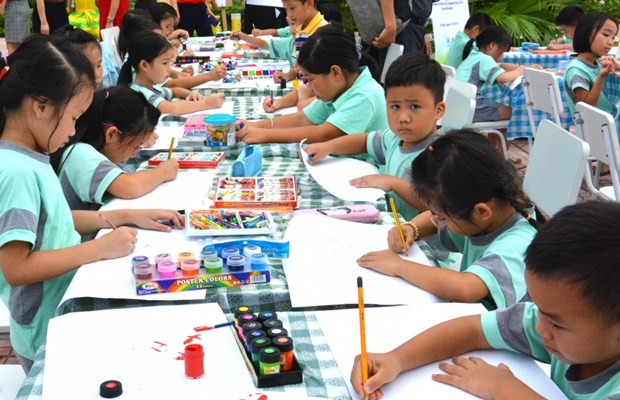 Concurso de dibujo para escolares promueve relaciones Vietnam-Dinamarca hinh anh 1