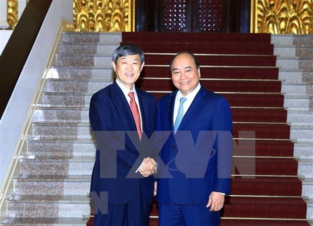 Premier de Vietnam propuso continua asistencia de Japon a su pais hinh anh 1