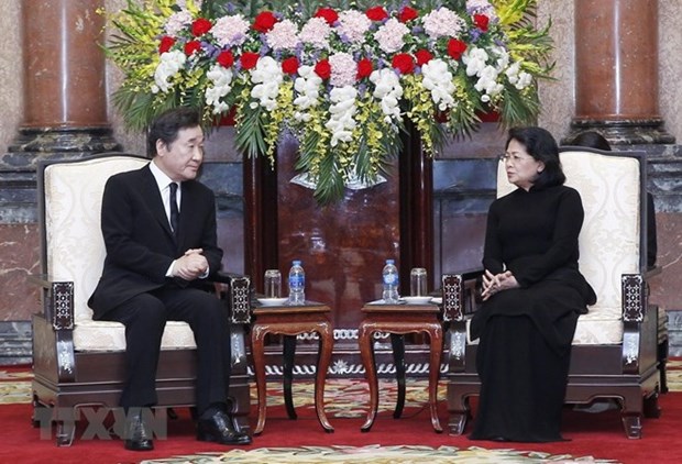 Presidenta interina de Vietnam recibe al primer ministro surcoreano hinh anh 1