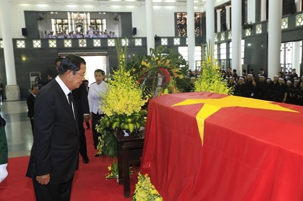 Rinden delegaciones extranjeras homenaje postumo al presidente vietnamita Tran Dai Quang hinh anh 1
