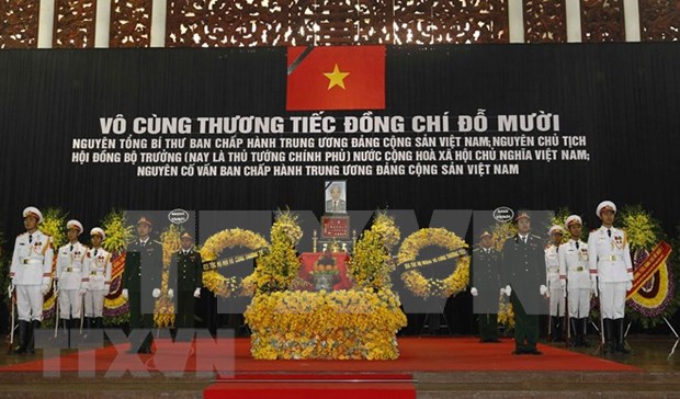 Efectuan homenaje postumo a Do Muoi, exsecretario general del Partido Comunista de Vietnam hinh anh 1
