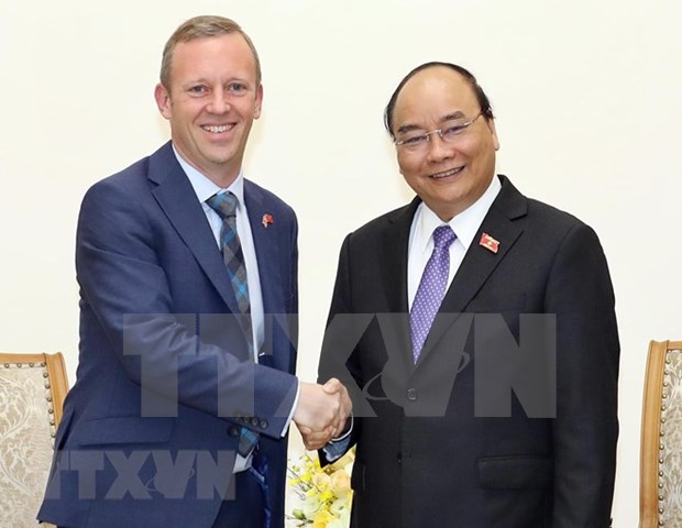 Reino Unido se compromete a promover la firma de TLC entre Vietnam y UE hinh anh 1