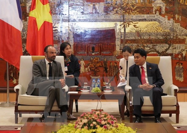 Hanoi patentiza disposicion de agilizar cooperacion con localidades francesas hinh anh 1