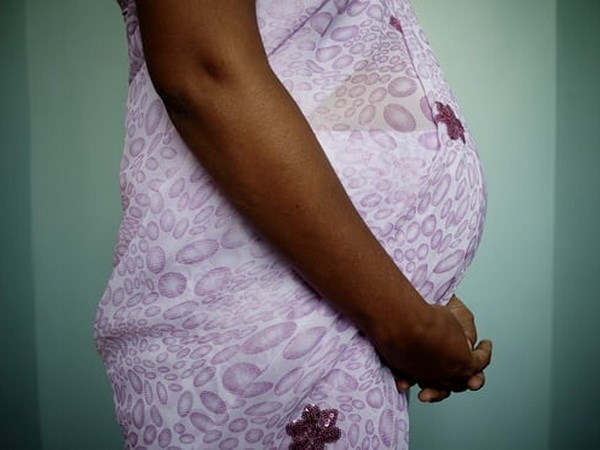 Camboya refuerza la lucha contra el embarazo subrogado hinh anh 1