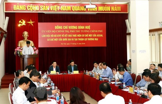 Seminario destaca competitividad economica de Vietnam hinh anh 1