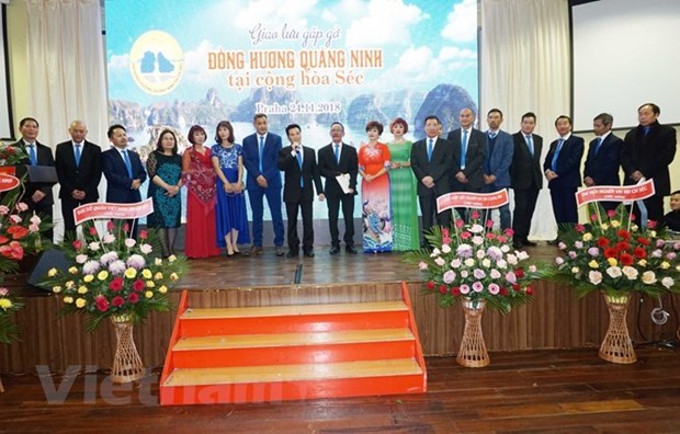 Fundan asociacion de compatriotas vietnamitas de Quang Ninh residentes en Republica Checa hinh anh 1