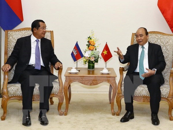 Premieres de Vietnam y Camboya reiteran compromisos de profundizar nexos hinh anh 1