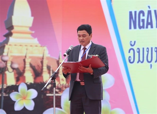 Festival en provincia de Vietnam enriquece nexos de amistad con Laos hinh anh 1