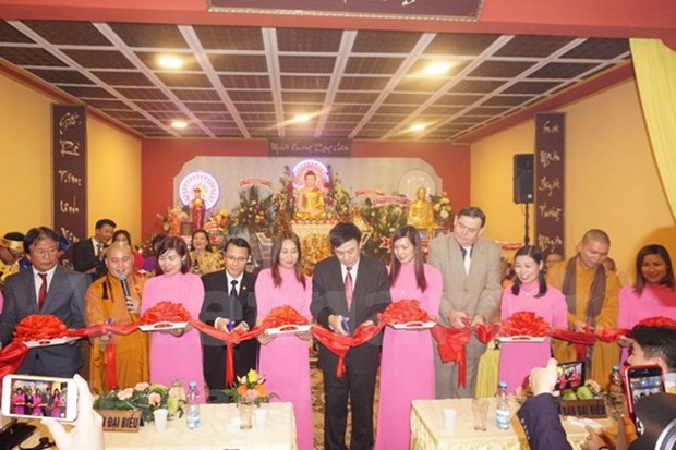 Inauguran primer centro budista de Vietnam en Republica Checa hinh anh 1