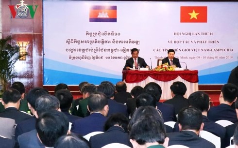 Vietnam y Camboya determinan construir una frontera de paz y amistad hinh anh 1