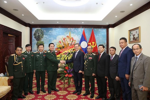 Felicita Vietnam al Ejercito Popular de Laos por el 70 aniversario de su fundacion hinh anh 1