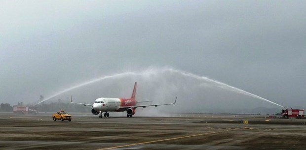 Aerolinea vietnamita Vietjet Air inaugura ruta domestica Ciudad Ho Chi Minh - Van Don hinh anh 1