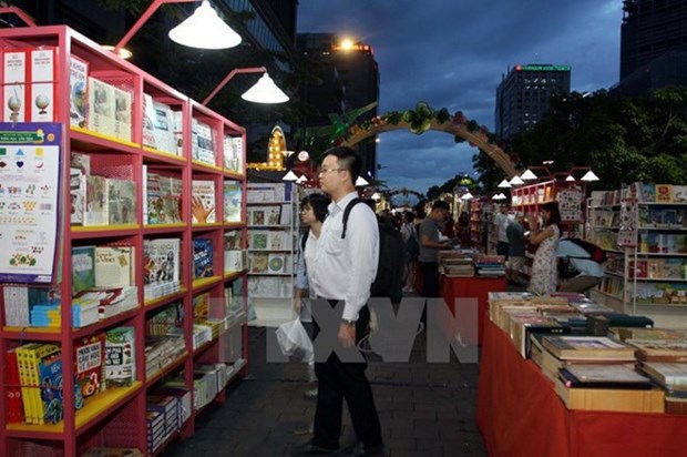 Casi 100 mil obras seran presentadas en festival Calle del Libro en Vietnam hinh anh 1