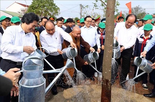 Estimula primer ministro de Vietnam plantacion de arboles hinh anh 1