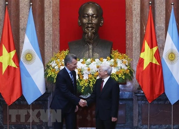 Concluye presidente de Argentina visita a Vietnam hinh anh 1