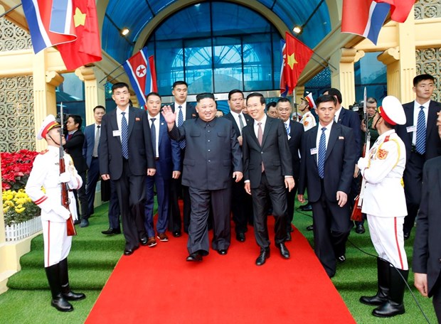 Llega a Vietnam el presidente norcoreano Kim Jong-un hinh anh 1