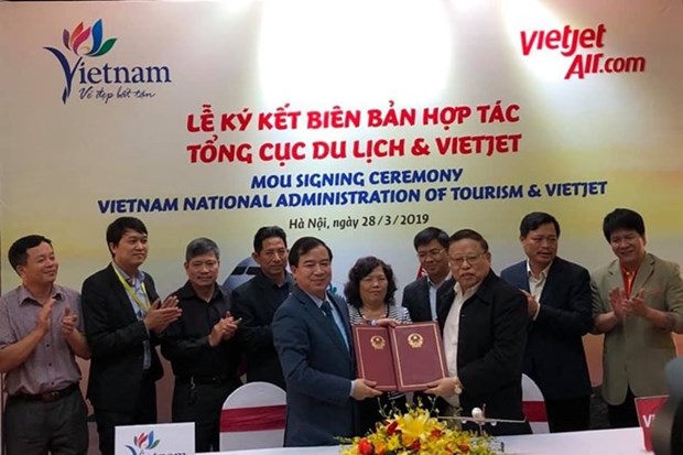 Firman la Administracion del Turismo de Vietnam y Vietjet Air un memorando de cooperacion hinh anh 1