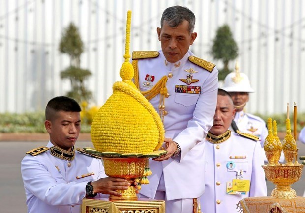 Maha Vajiralongkorn se corona rey de Tailandia hinh anh 1
