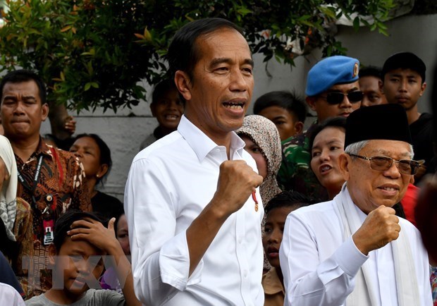 Vietnam felicita a presidente indonesio por reeleccion hinh anh 1