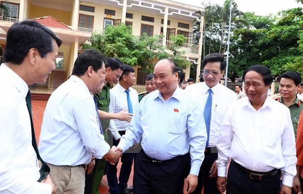 Premier de Vietnam dialoga con electores de ciudad de Hai Phong hinh anh 1