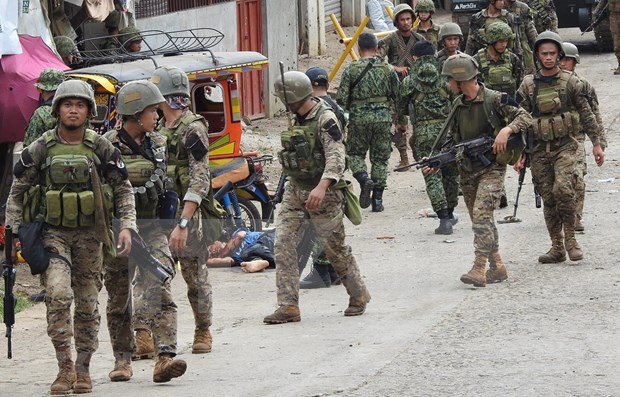 Cinco muertos en ataque suicida en Filipinas hinh anh 1