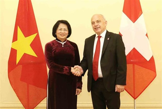 Sostiene subjefa del Estado de Vietnam encuentro con presidente suizo hinh anh 1