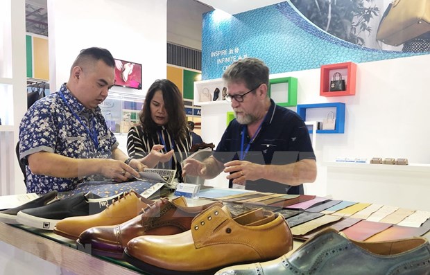 Inauguran en Vietnam exhibicion internacional de calzado hinh anh 1