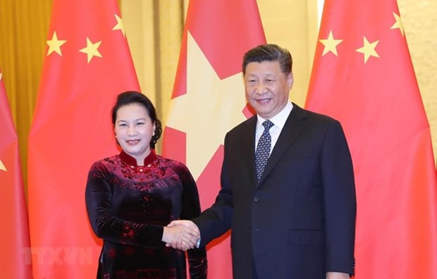 Presidenta legislativa de Vietnam se reune con maximo dirigente de China hinh anh 1