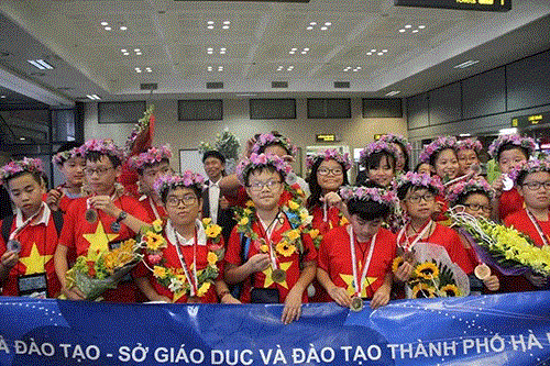 Celebraran en Hanoi la XVI Olimpiada Internacional de Matematicas y Ciencias hinh anh 1