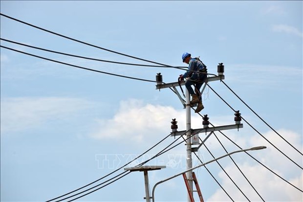 Proyecta Indonesia concluir electrificacion completa en 2020 hinh anh 1