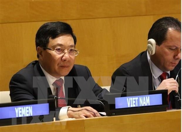Vicepremier vietnamita participa en la conferencia del G77 hinh anh 1