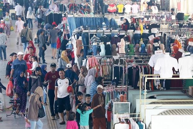 Planea Indonesia imponer aranceles temporales sobre productos textiles importados hinh anh 1