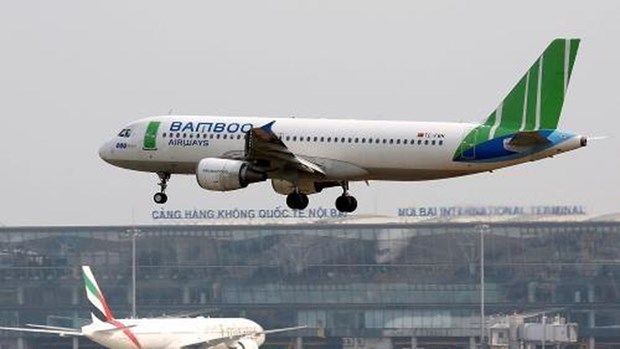 Ajusta aerolinea vietnamita Bamboo Airways planes de vuelos por tormenta Nakri hinh anh 1