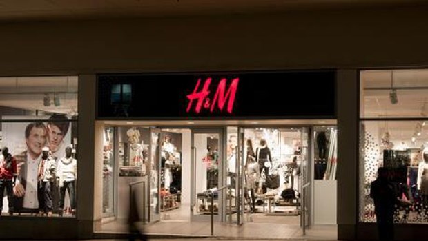 Marca de moda sueca H&M considera reduccion de operaciones en Camboya hinh anh 1