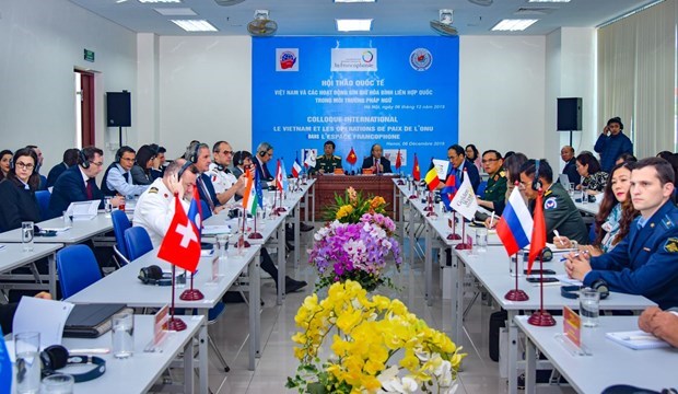Profundiza Vietnam cooperacion con paises francofonos en mantenimiento de la paz hinh anh 1