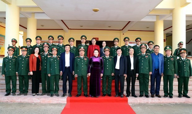 Visita maxima legisladora de Vietnam Mando Militar de provincia de Dak Lak hinh anh 1