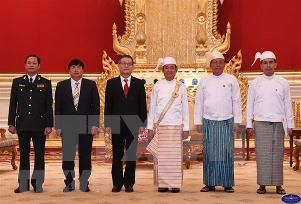 Presidente de Myanmar resalta lazos con Vietnam hinh anh 1