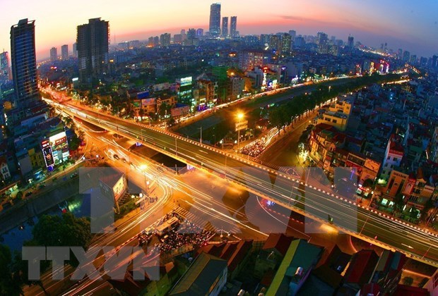 Politico frances destaca logros del crecimiento economico e integracion de Vietnam hinh anh 1