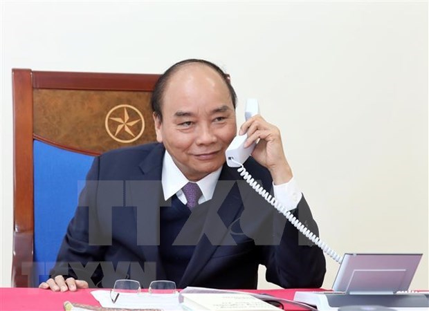 Primer ministro de Vietnam sostiene conversion telefonica con presidente indonesio hinh anh 1