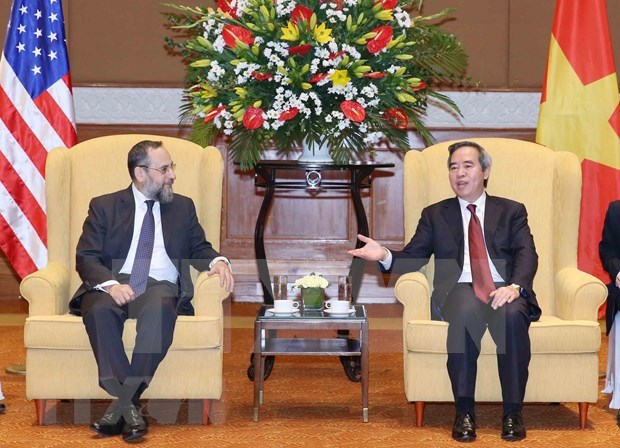 Vietnam reitera disposicion de agilizar lazos con Estados Unidos en infraestructura y energia hinh anh 1