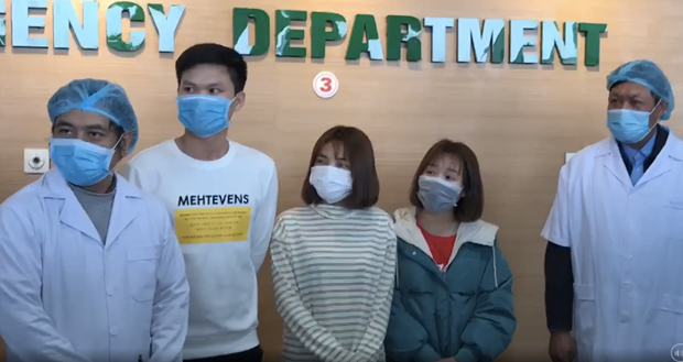 Reciben alta medica mas pacientes de coronavirus en Vietnam hinh anh 1