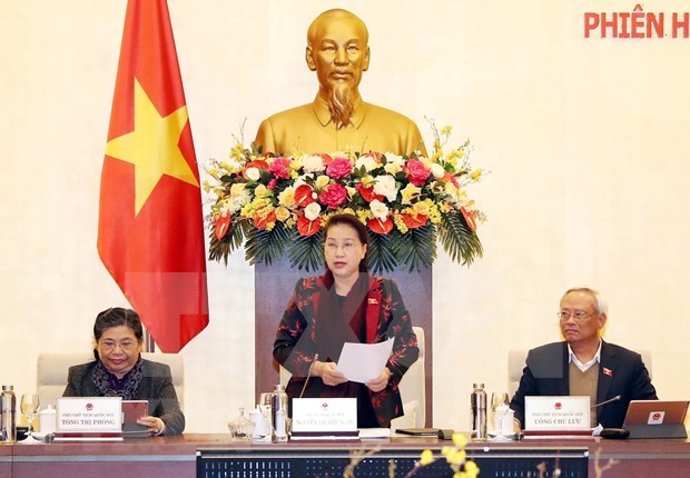 Comite Permanente de la Asamblea Nacional de Vietnam concluye su 42 reunion hinh anh 1