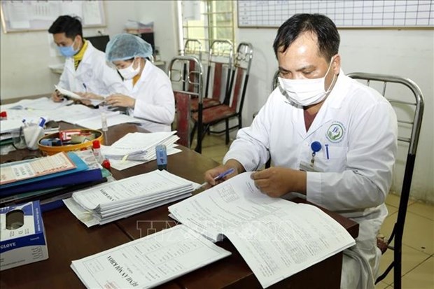 Ministerio vietnamita de Salud intensifica apoyo a provincia de Vinh Phuc en lucha contra el coronavirus hinh anh 1