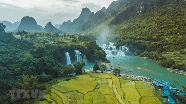 Non Nuoc Cao Bang, tierra de maravillas naturales y tesoro cultural de Vietnam hinh anh 1