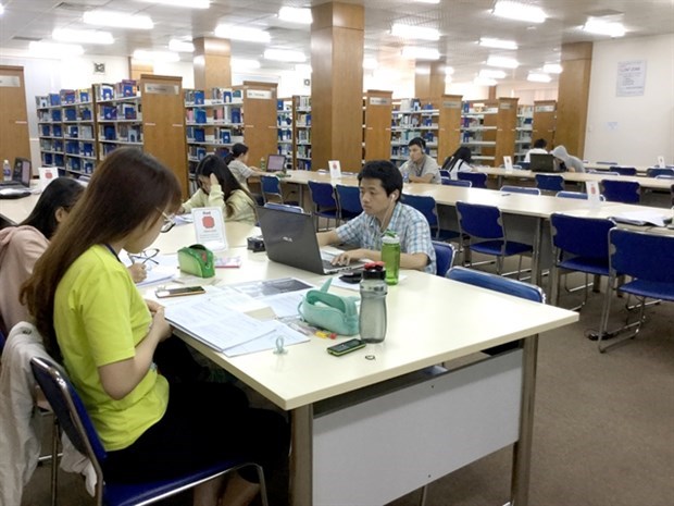 Ofrecen universidades de Ciudad Ho Chi Minh programas de estudios en ingles hinh anh 1